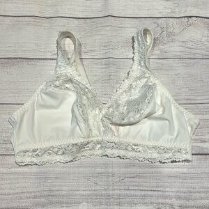 Breezies Women's White Soft Support Lace Wire-free Bra/Bralette | 2X